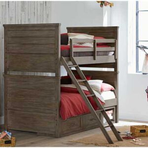 Bunk bed - Bunkhouse